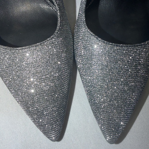 Michael Kors “Ava” Pump - Size 10 - Picture 4 of 13